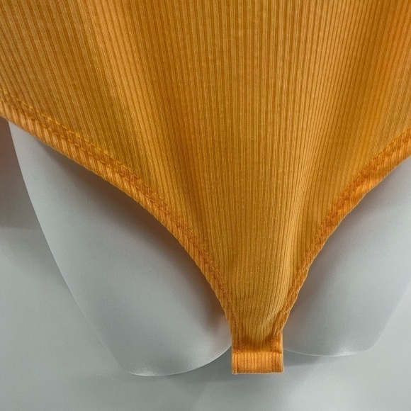 BOOHOO OFF THE SHOULDER RIB KNIT BODYSUIT SZ 12 NWT - Picture 12 of 12